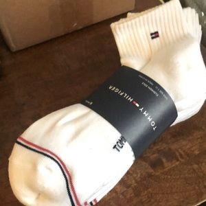 Men 6 PAIR WHITE TOMMY HILFIGER CUSHION SOLE ANKLE SOCKS